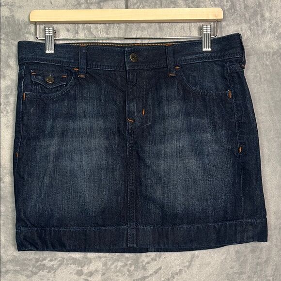 Old Navy Dark Wash Mini Denim Jean Skirt Size 6 - Picture 1 of 8